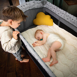 Уютная колыбель и кроватка для малыша