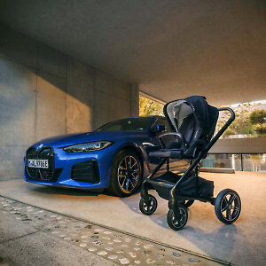 Коляска коллекции BMW стилизована под автомобили одноименного бренда